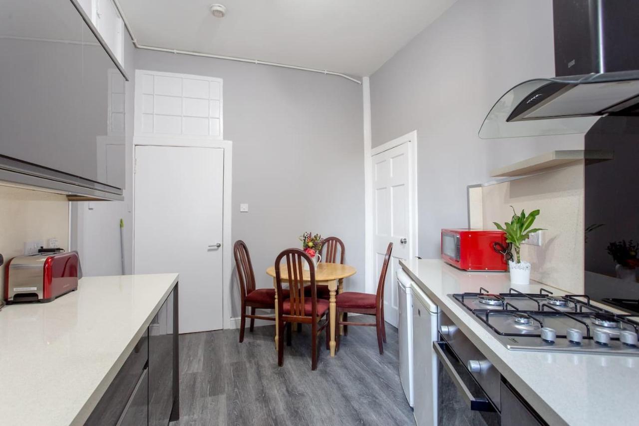 Stunning 2-Bed Apartment In Central Эдинбург Экстерьер фото