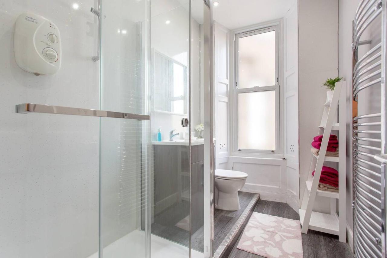 Stunning 2-Bed Apartment In Central Эдинбург Экстерьер фото