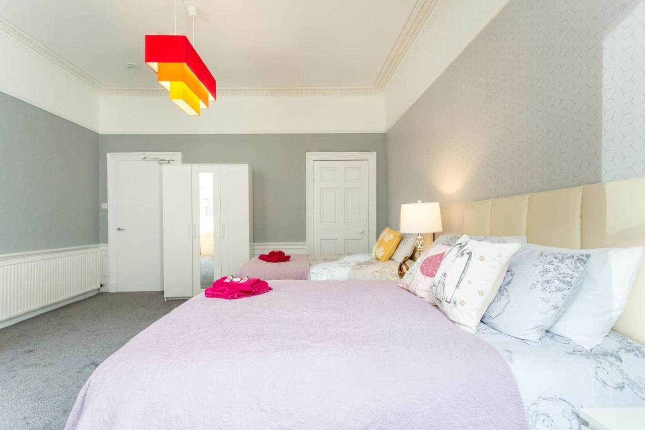 Stunning 2-Bed Apartment In Central Эдинбург Экстерьер фото
